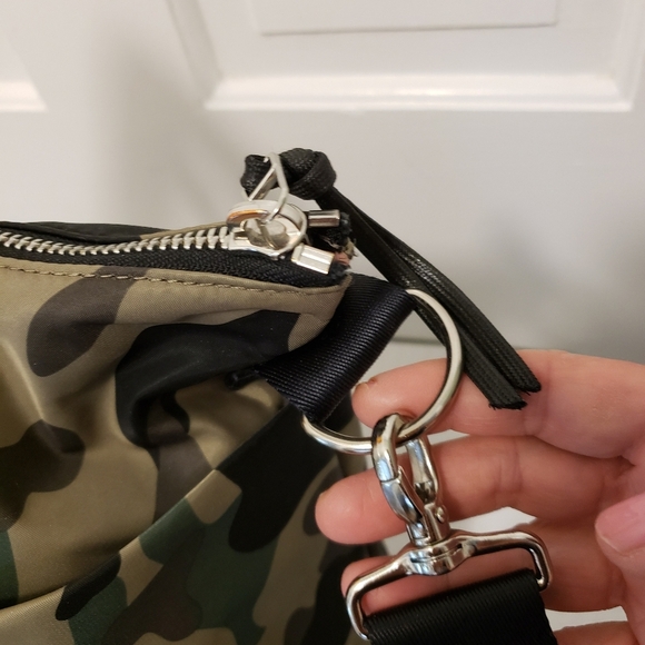 Shortylove "Wonder" Camo Print Large Crossbody/Shoulder/Top Handle Versatile Bag - Picture 6 of 14